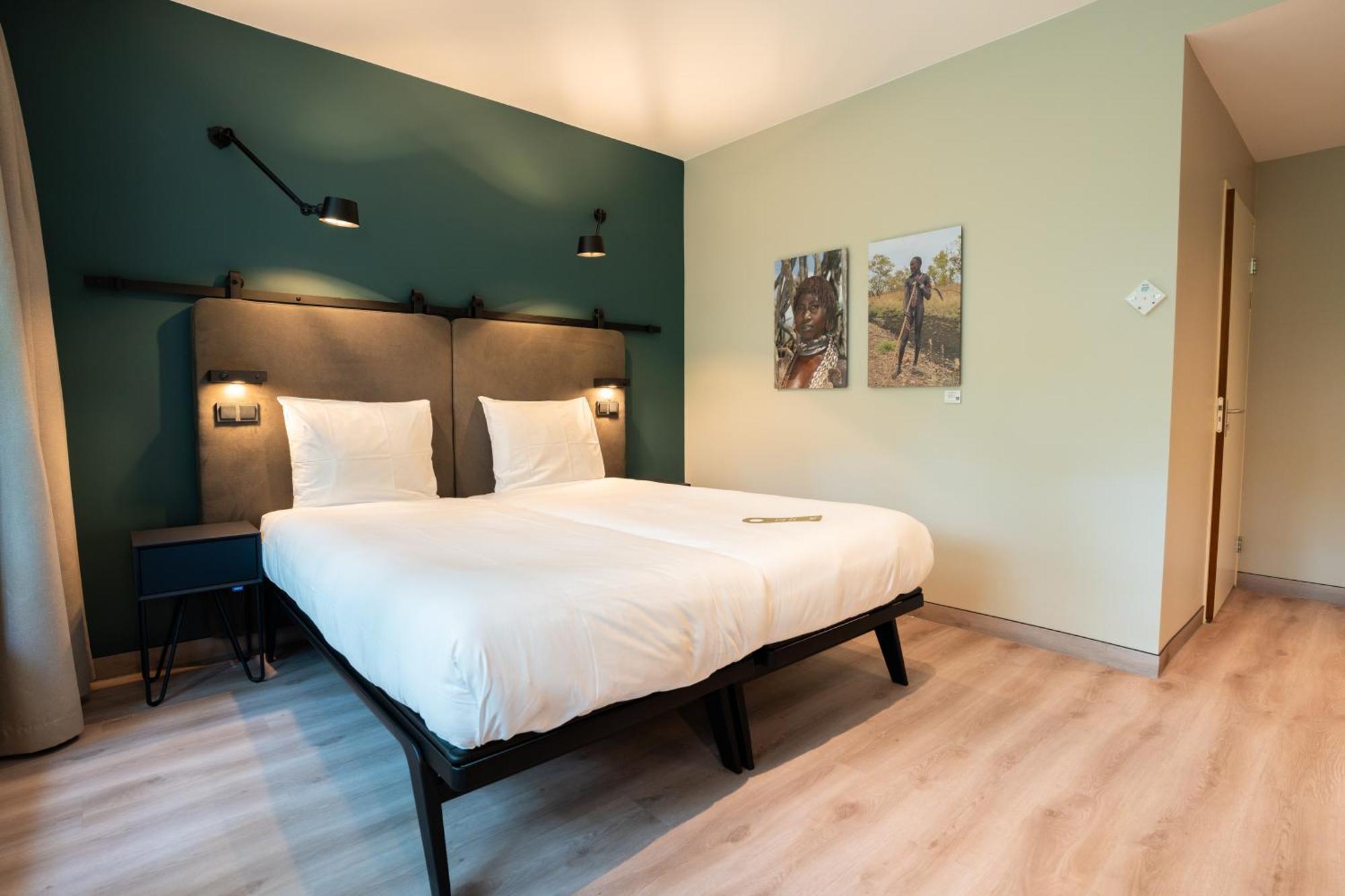 Hotel Kontakt Der Kontinenten Soesterberg Kültér fotó